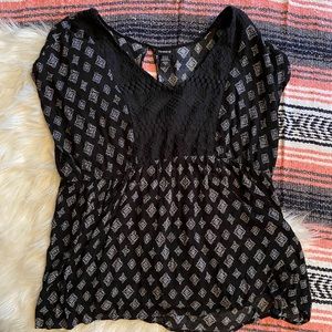 Torrid Short Sleeve Black Print Top